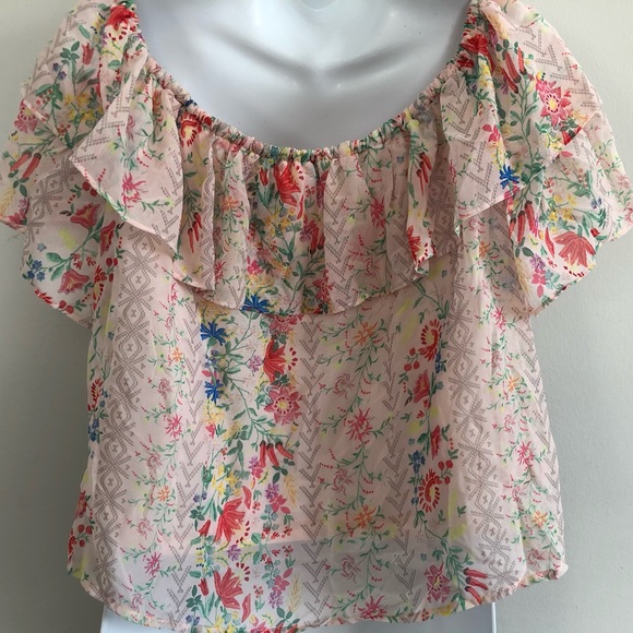 Nordstrom Rack. Ruffle flower women’s blouse. - Picture 2 of 6